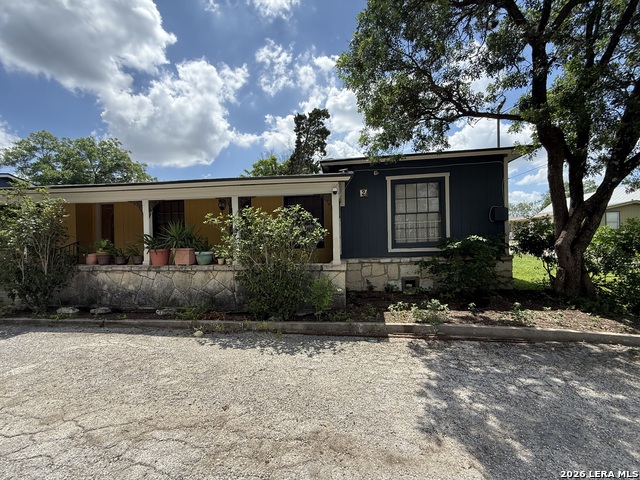 135 E Quill Dr Property Photo 1