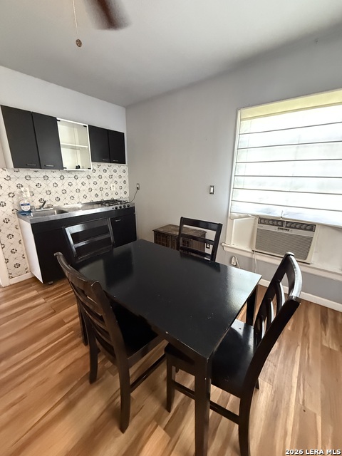 135 E Quill Dr Property Photo 3