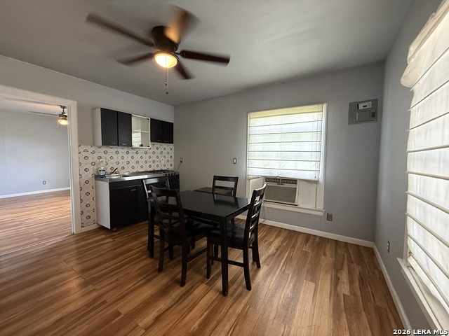 135 E Quill Dr Property Photo 4