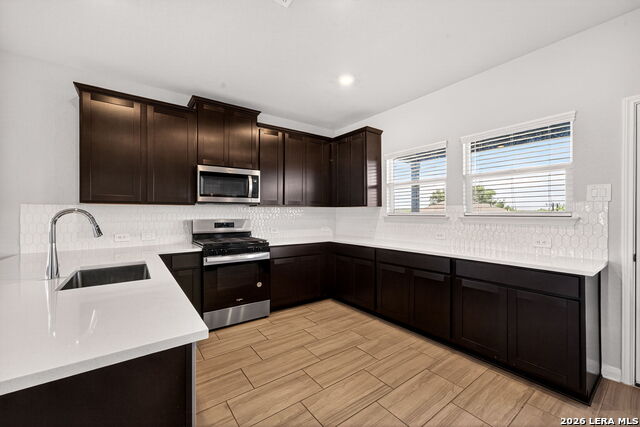 5703 Beths Way Property Photo 7