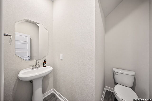 5703 Beths Way Property Photo 35
