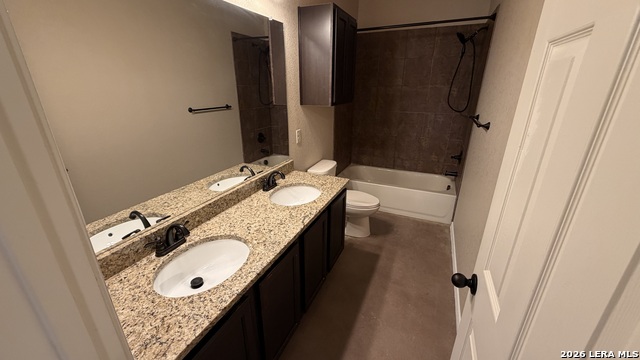 708 Saengerhalle Rd Property Photo 14
