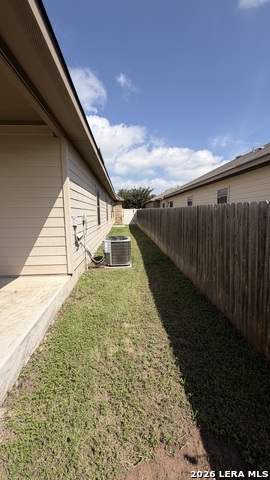 708 Saengerhalle Rd Property Photo 24