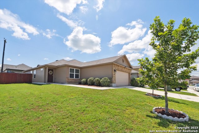 4522 Heathers Cross Property Photo 2