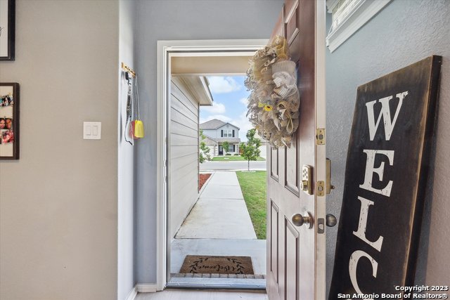 4522 Heathers Cross Property Photo 6