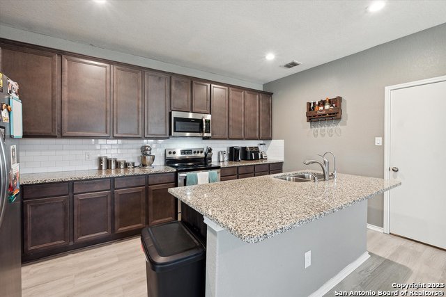 4522 Heathers Cross Property Photo 10