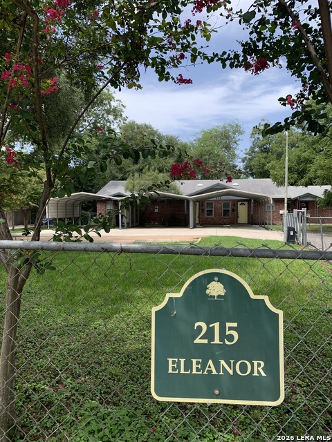 215 Eleanor Ave Property Photo 1