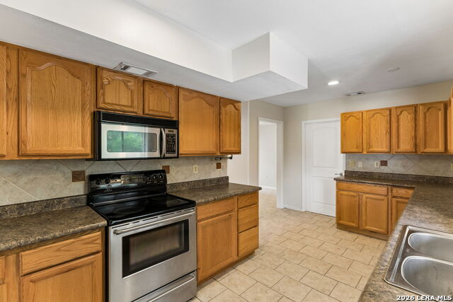 720 Indigo St Property Photo 25