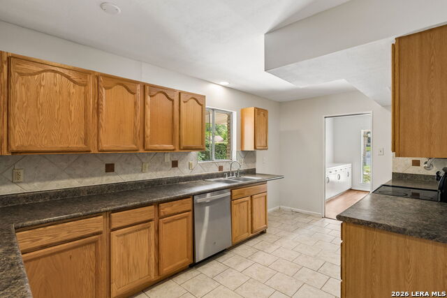 720 Indigo St Property Photo 28