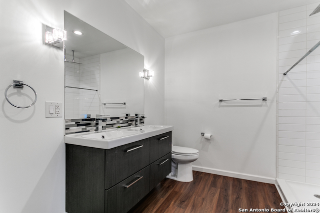 1186 Garraty Rd Property Photo 23