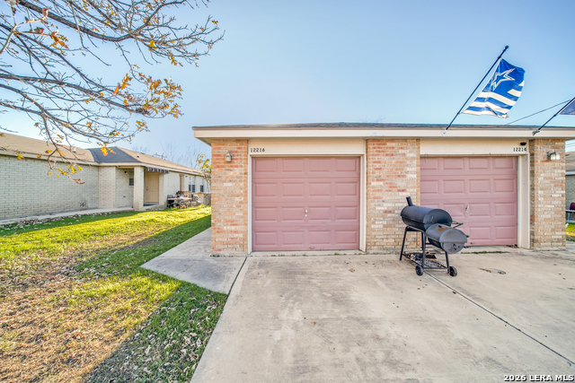 12216 MAVERICK BLUFF ST Property Photo 1
