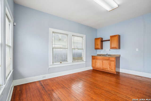 821 E Quincy St Property Photo 10