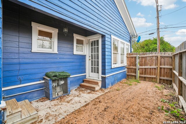 821 E Quincy St Property Photo 27
