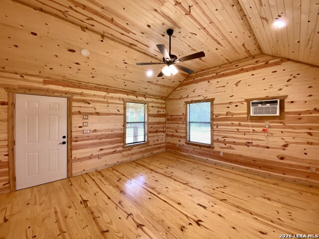 624 Deer Creek W Property Photo 11