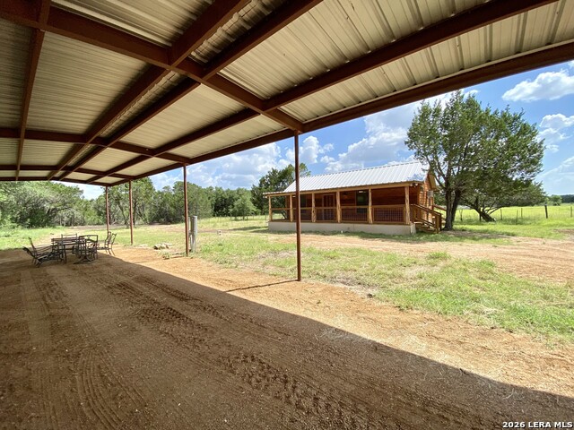 624 Deer Creek W Property Photo 17