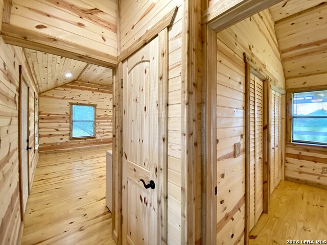 624 Deer Creek W Property Photo 23