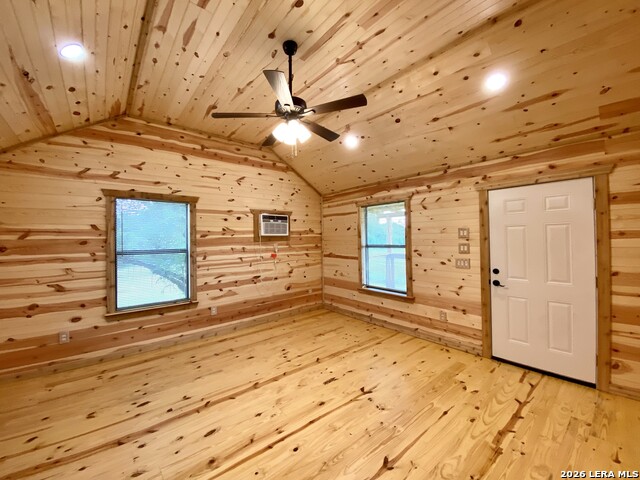624 Deer Creek W Property Photo 24