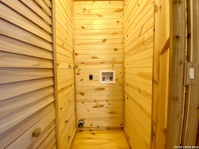 624 Deer Creek W Property Photo 38