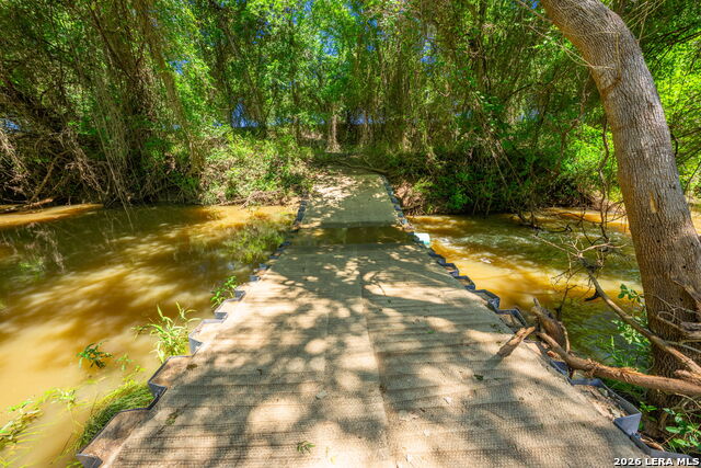 3355 Jim Brite Rd Property Photo 6