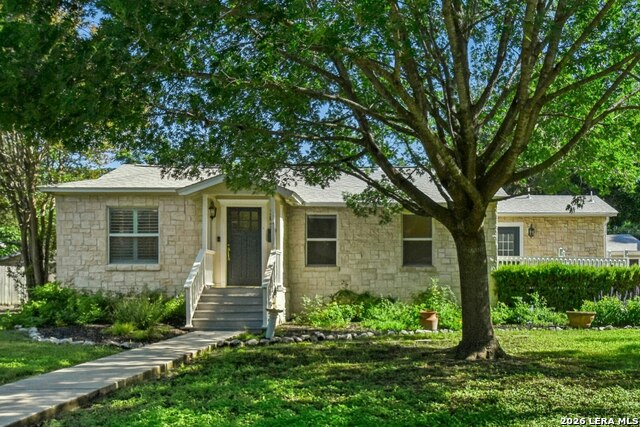 265 E Oakview Pl Property Photo 2