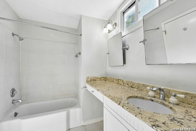 265 E Oakview Pl Property Photo 9