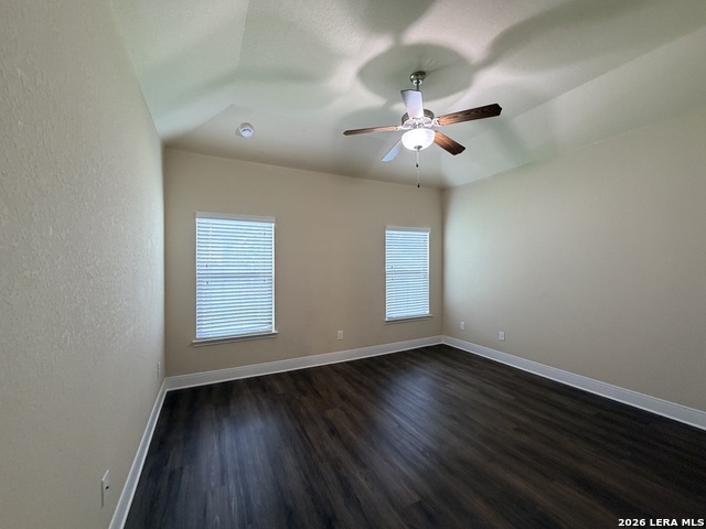 1243 Old Fm 306 Property Photo 14