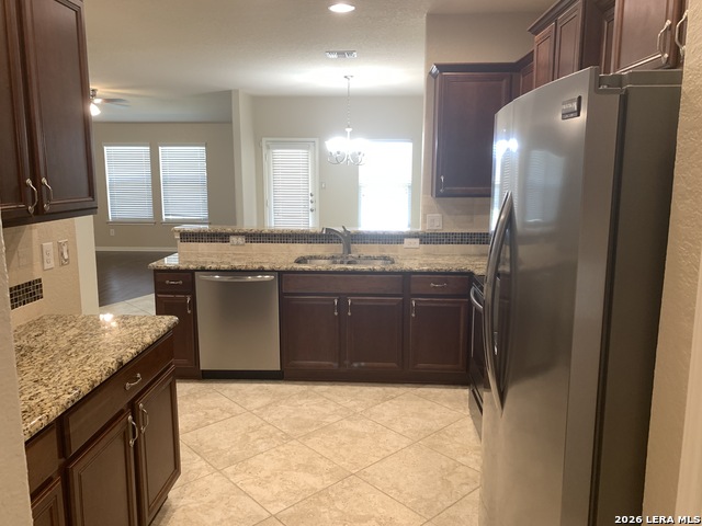 1337 Lauren St Property Photo 6