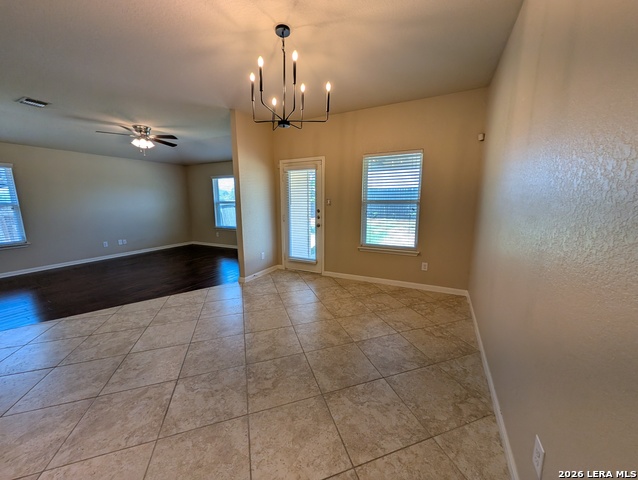 1337 Lauren St Property Photo 9
