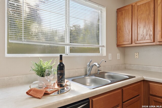 6114 Rolling Forest Dr Property Photo 7