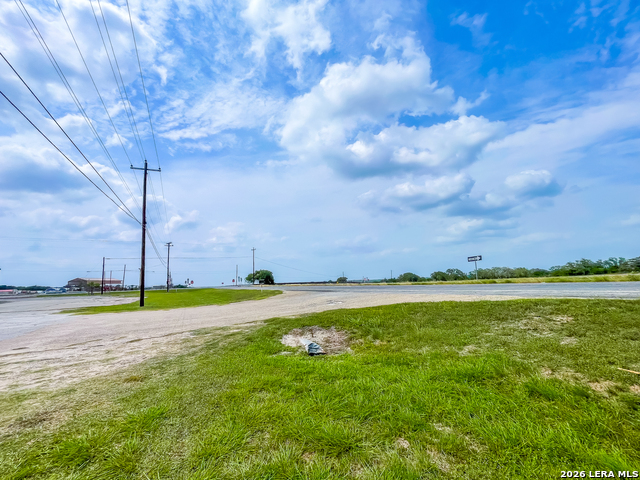 1513 Highway 181 Frontage N Property Photo 3