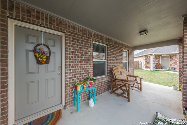1009 Sandwell Ct Property Photo 3