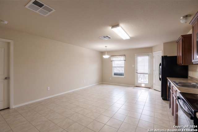 1009 Sandwell Ct Property Photo 7