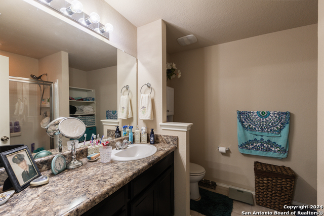 1009 Sandwell Ct Property Photo 11