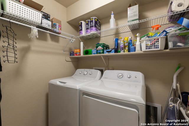 1009 Sandwell Ct Property Photo 13