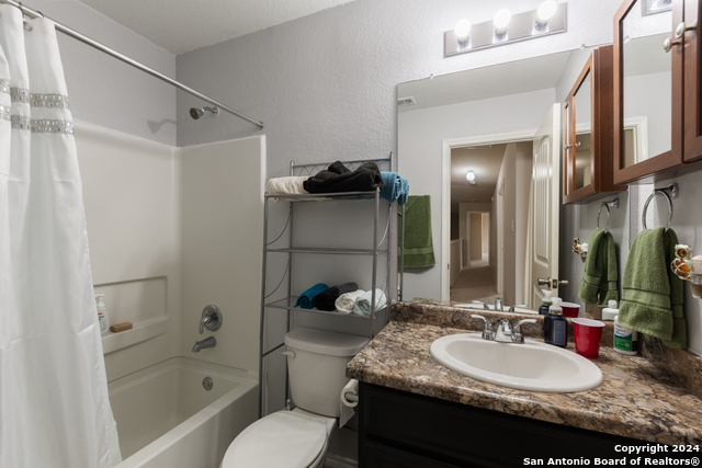 1009 Sandwell Ct Property Photo 21