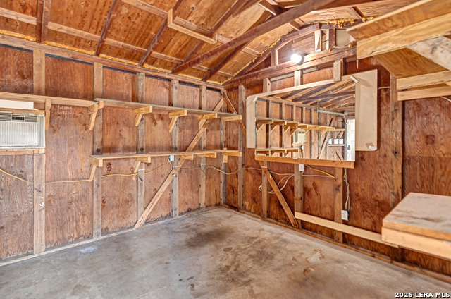 411 W Hart Ave Property Photo 14