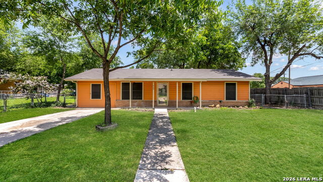 923 Whitman Property Photo 1