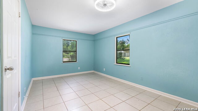 923 Whitman Property Photo 9