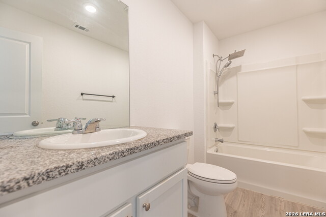 4136 Cove Fls Property Photo 13