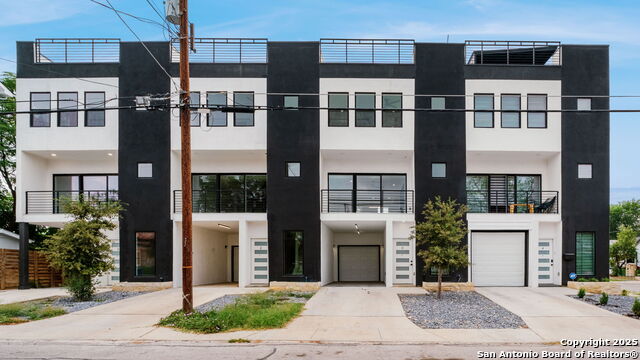 308 S Mesquite St Property Photo 1