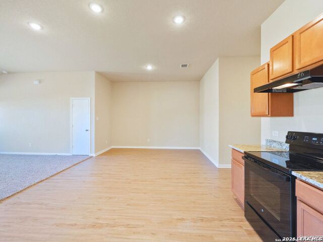 7765 Champion Crk Property Photo 2