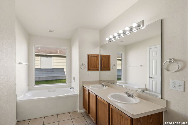9411 Mulberry Path Property Photo 33
