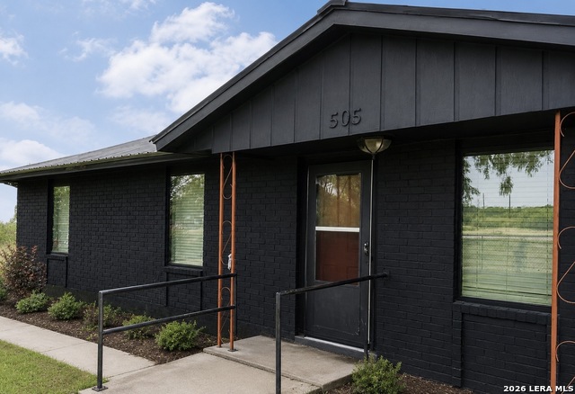 505 W Fm 140 Property Photo 1