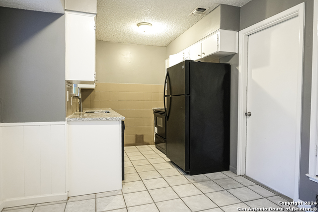 209 Royal Dr Property Photo 6