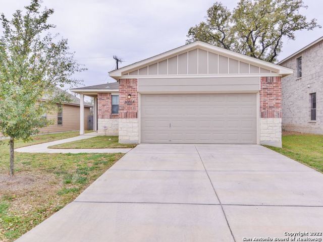20807 Coral Spur Property Photo 2