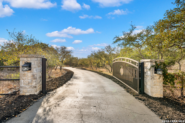 16227 San Cayetano Property Photo 3