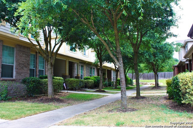 2543 Grayson Circle Property Photo 2