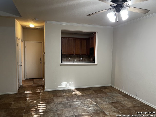 2543 Grayson Circle Property Photo 7