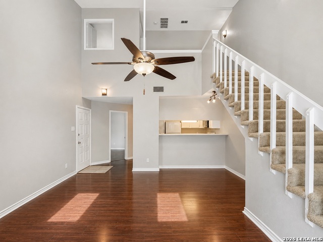 10527 Perrin Beitel Rd Property Photo 5