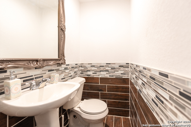 472 County Road 6723 Property Photo 13